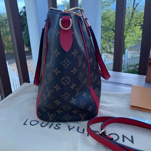 Sold Gorgeous Louis Vuitton Estrella MM Red - Picture 3 of 16